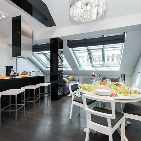 Apartment Empirent Old Town *