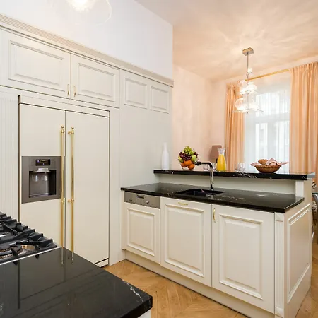 Apartment Empirent Old Town *